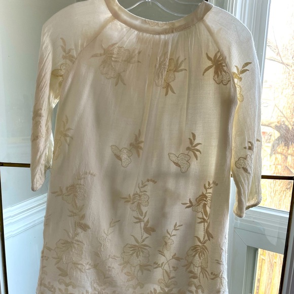 Elegant and beautiful Zara embroidered girls dress in cream tone - Picture 2 of 5